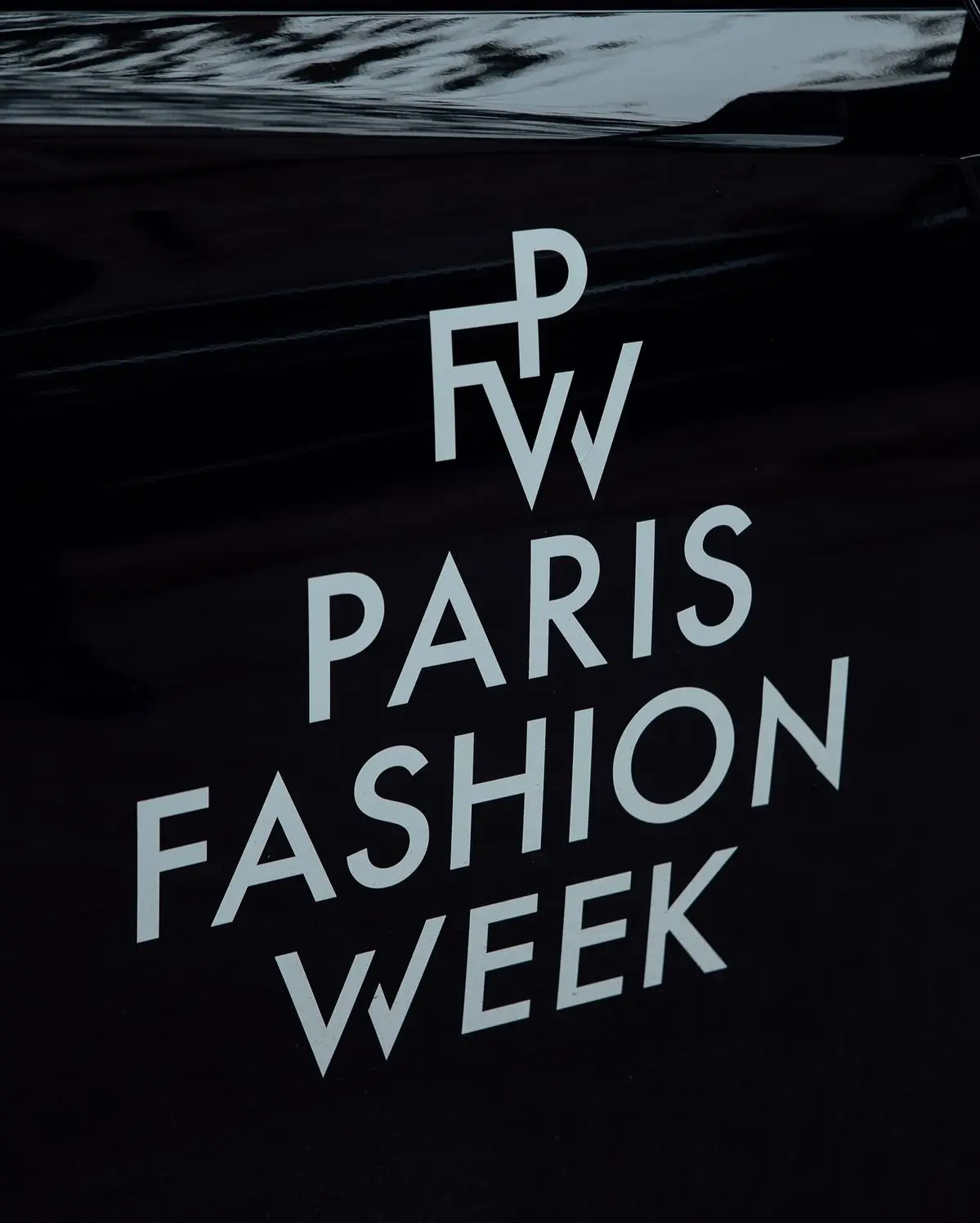 Affiche de la Fashion Week de Paris